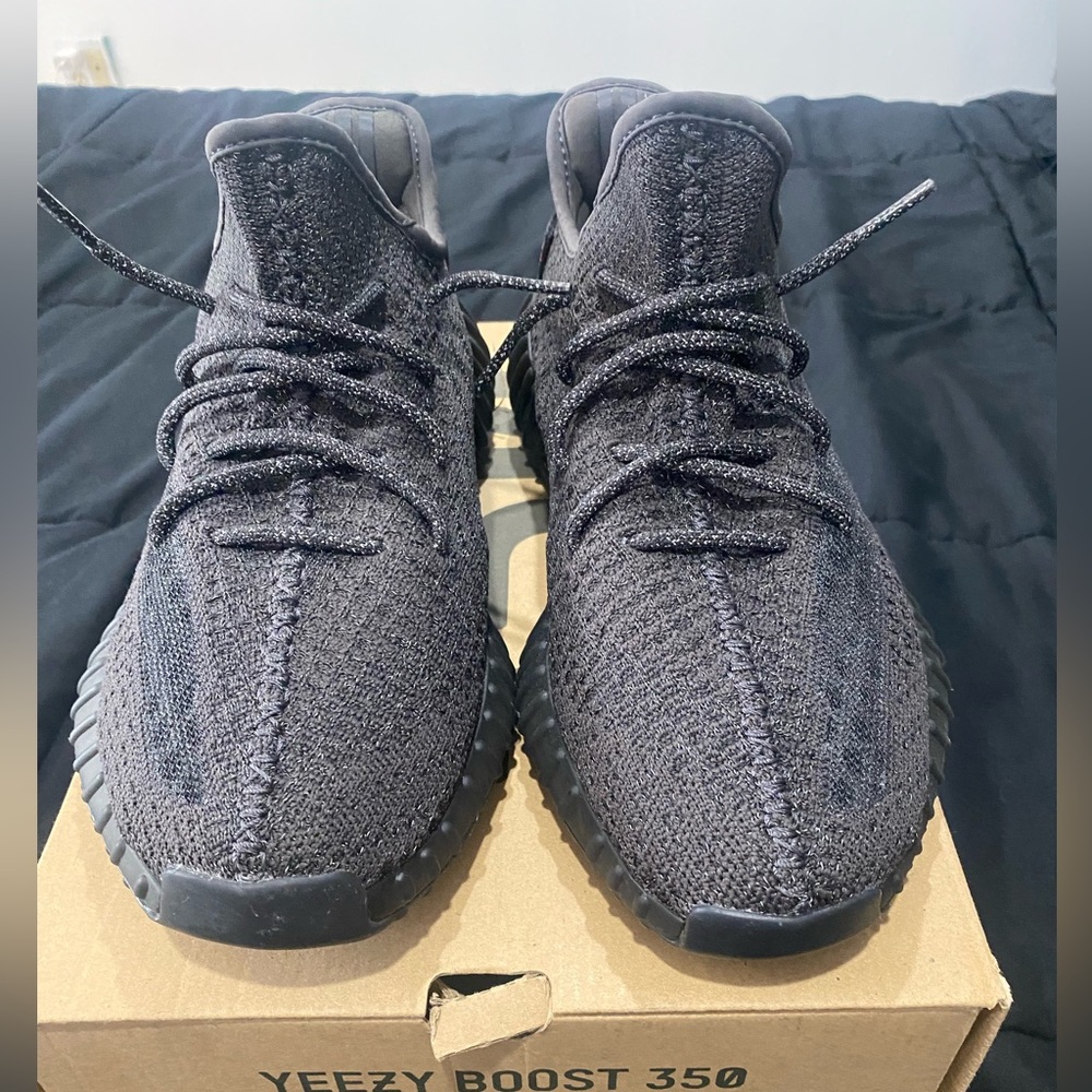 Yeezy Boost 350 V2